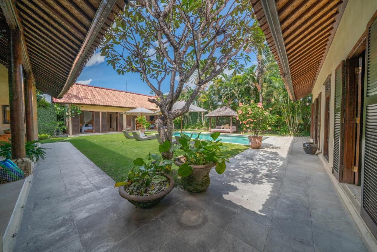 Rumi Villas Seminyak Exterior foto